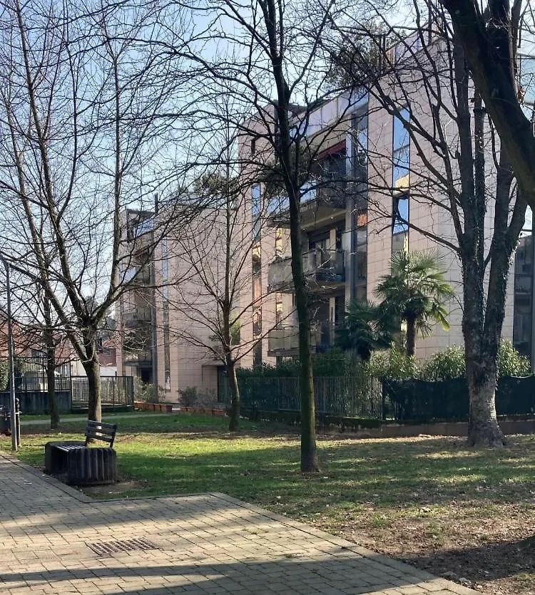 Al Quattro Di Malpensa Villa Cardano Al Campo Italy
